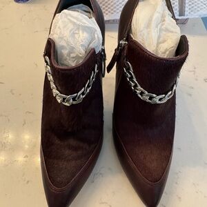 Reiss Chain-Embellished Ankle Boots - Berry